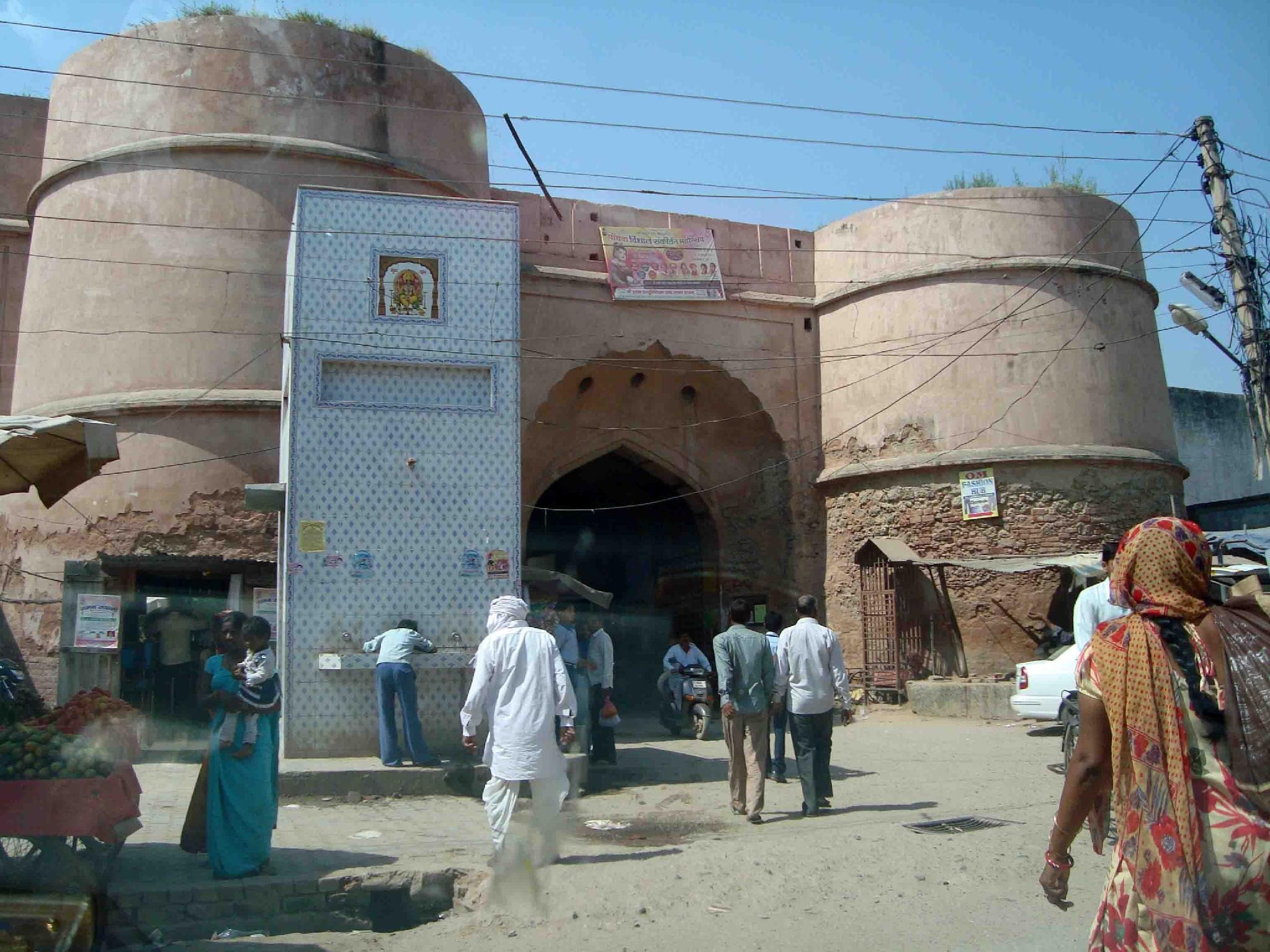 Farrukhnagar Fort